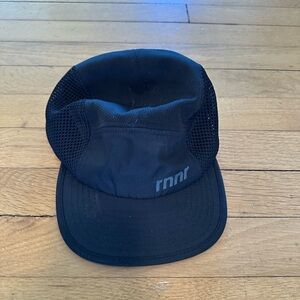 Rnnr Distance Hat